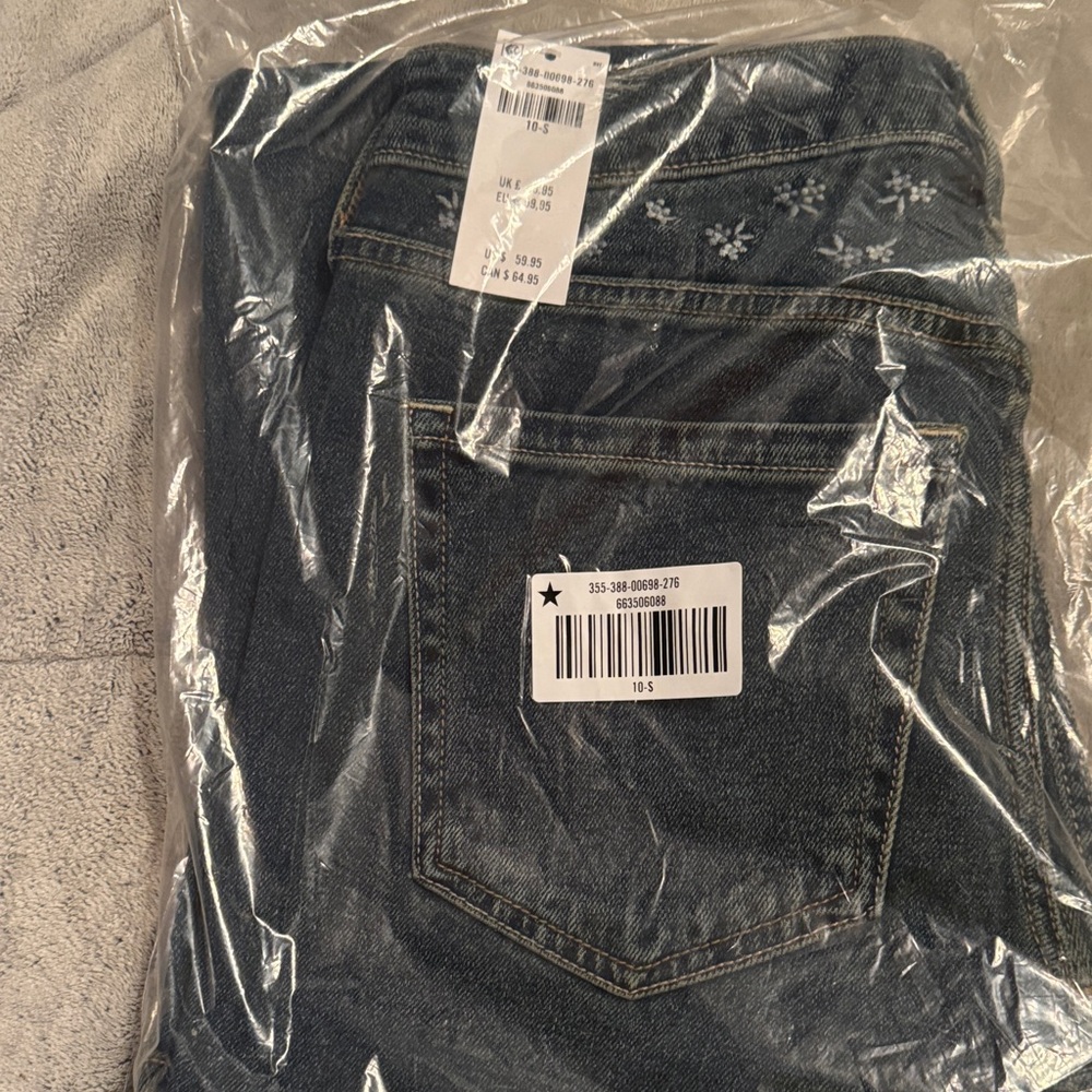 Hollister High-rise dark wash embroidered jeans 30W